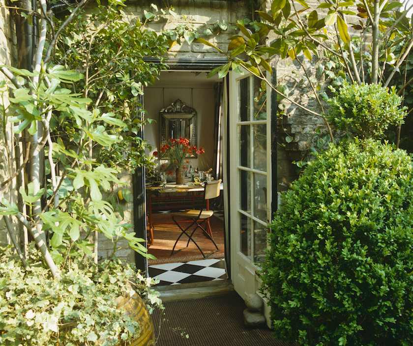 garden-pavilion via lonny mag